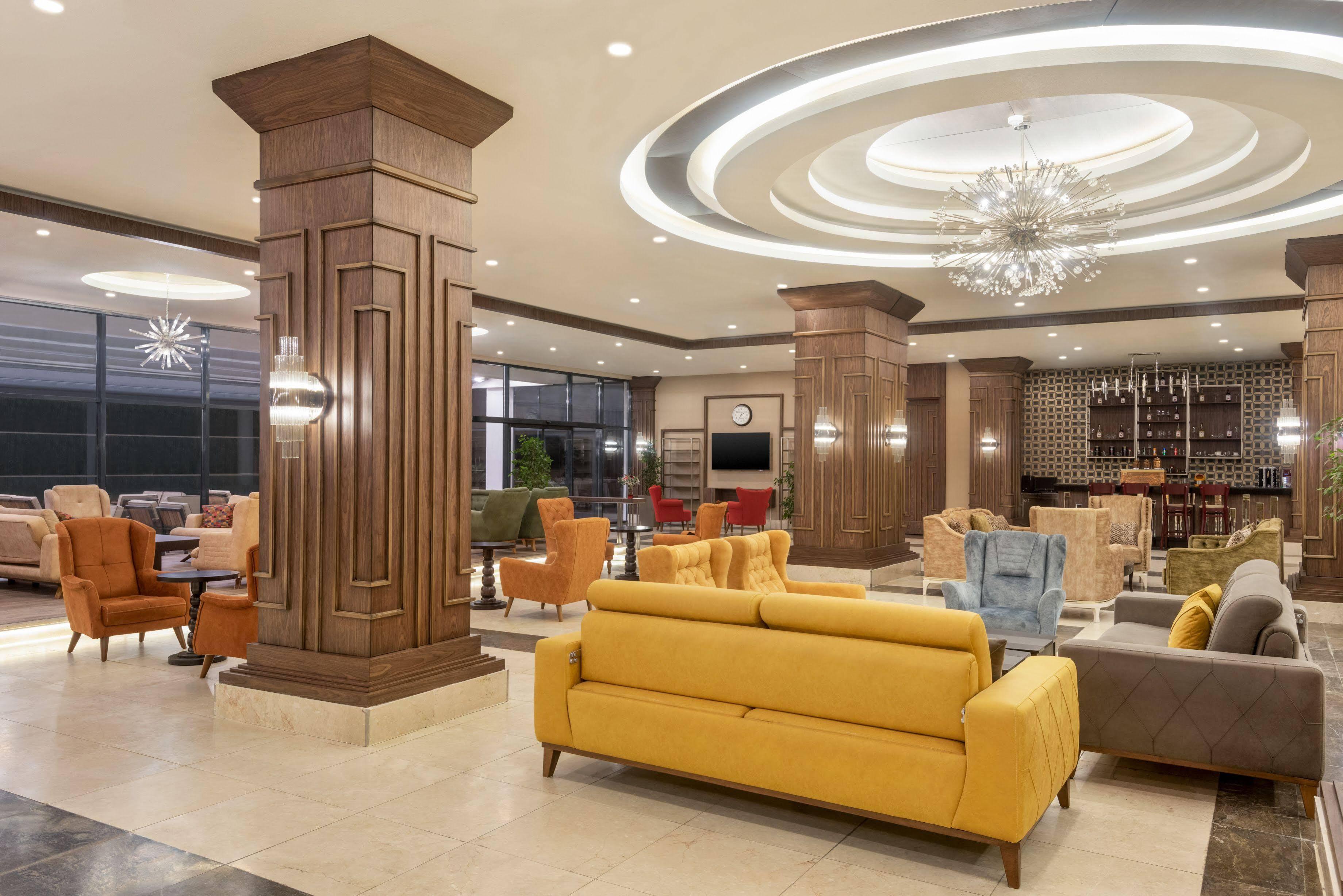 Ramada Resort By Wyndham Unye Exterior foto