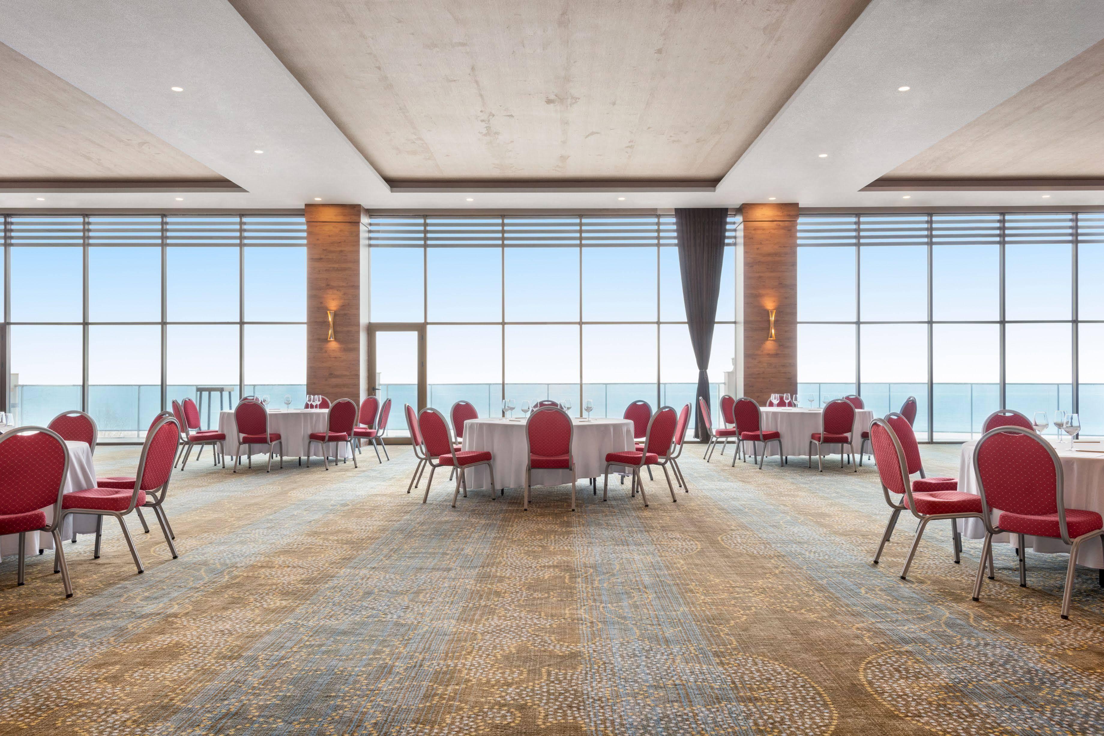 Ramada Resort By Wyndham Unye Exterior foto