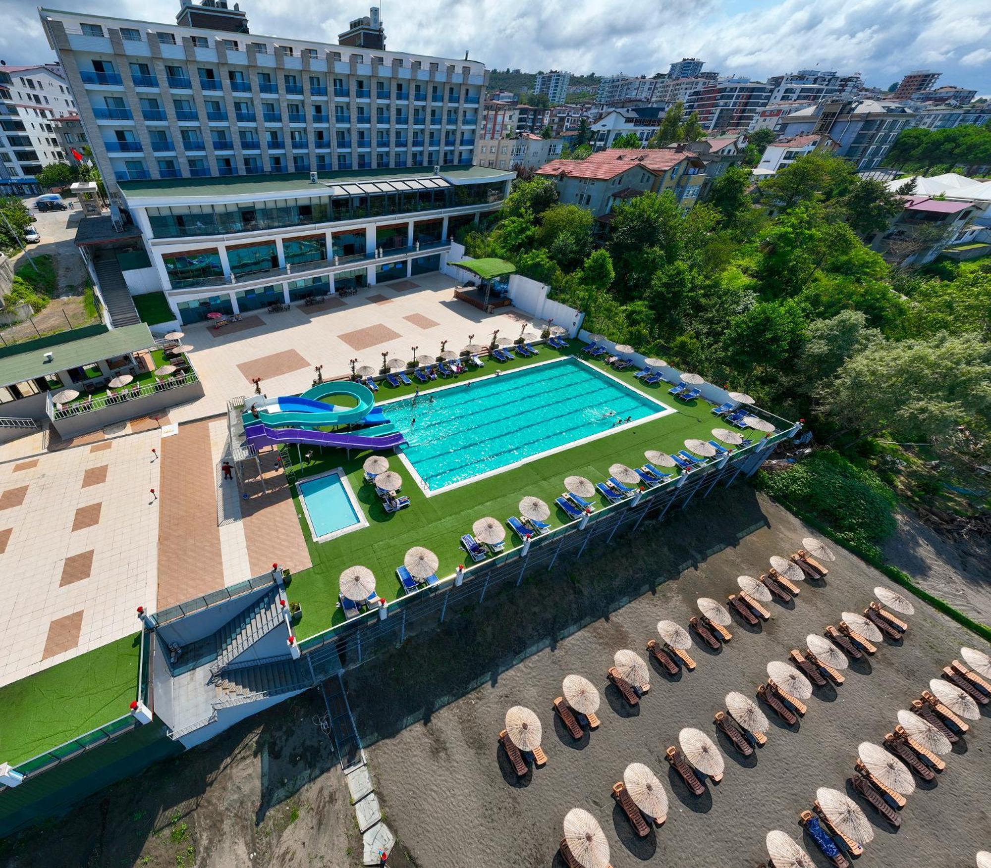 Ramada Resort By Wyndham Unye Exterior foto